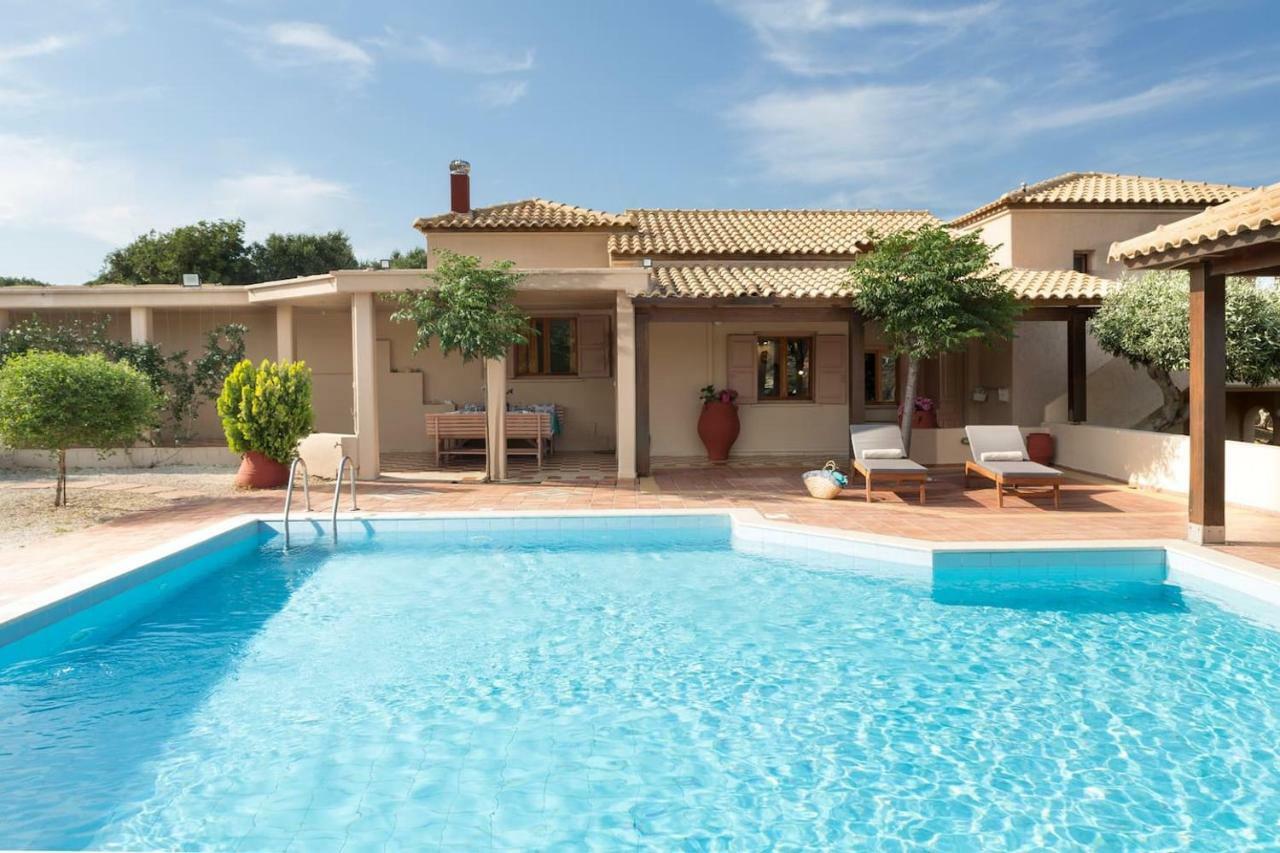 White Sand Villa. Spacious Villa With Prive Pool. Agia Pelagia  Bagian luar foto