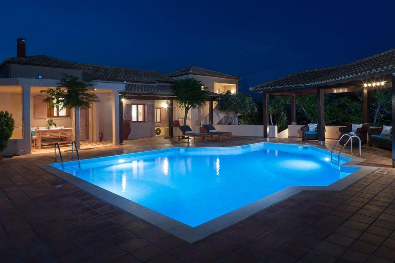 White Sand Villa. Spacious Villa With Prive Pool. Agia Pelagia  Bagian luar foto